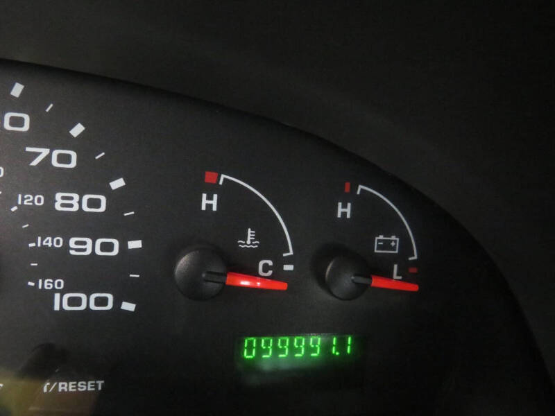 2005 Ford E-Series E-150 XL