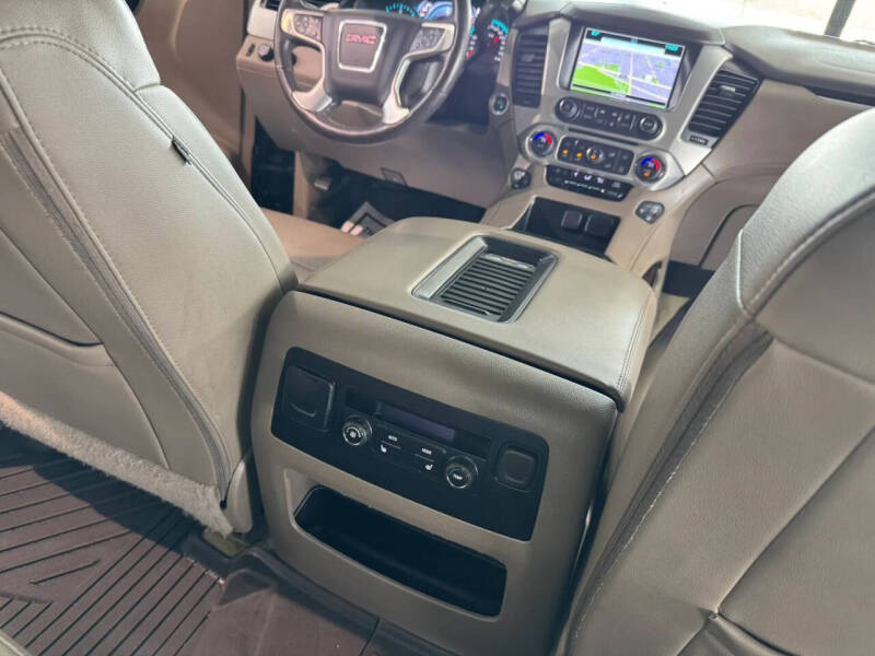 2017 GMC Yukon SLT
