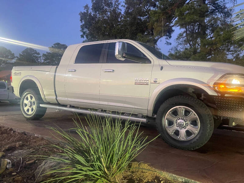 2017 RAM Ram 2500 Pickup Laramie photo 2