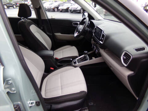 2025 Hyundai Venue SEL