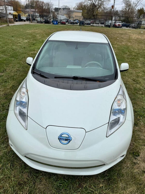 2011 Nissan LEAF for sale at RITE PRICE AUTO SALES INC in Harvey IL