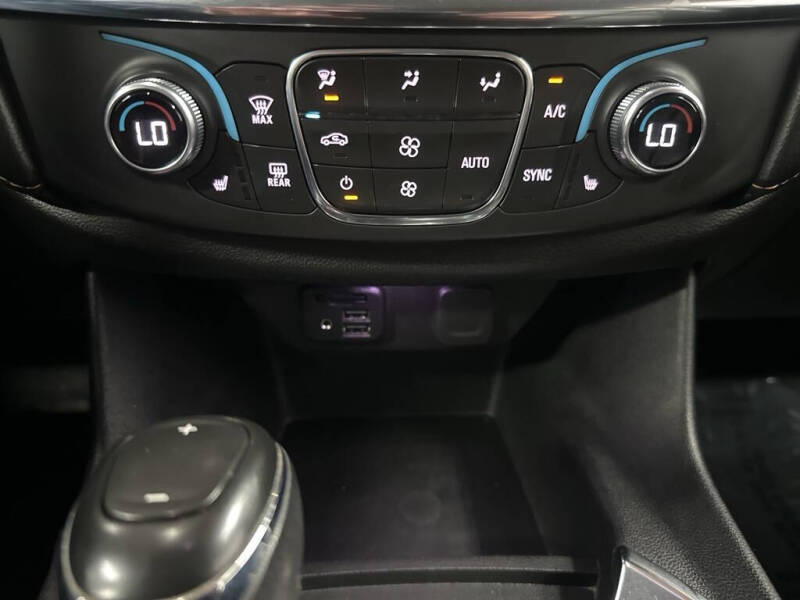 2021 Chevrolet Traverse RS