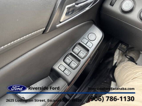 2018 GMC Yukon XL SLT Standard Edition