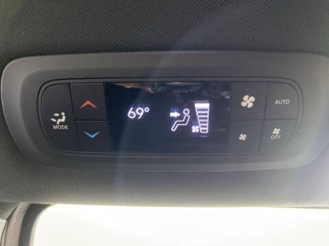 2024 Chrysler Pacifica Touring