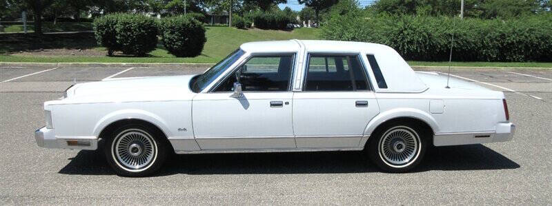 1985 Lincoln Town Car