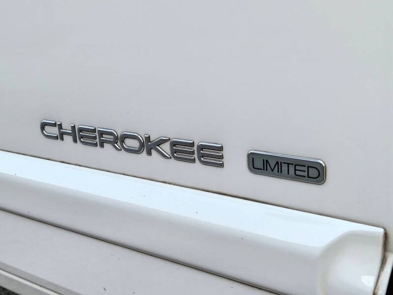 2001 Jeep Cherokee CLASSIC photo 13