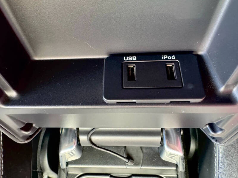 2012 Land Rover LR4 HSE LUX