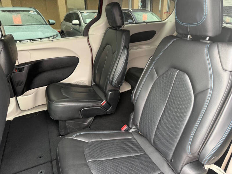 2021 Chrysler Pacifica Touring L