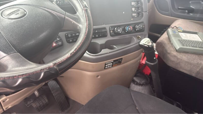2014 Freightliner Cascadia