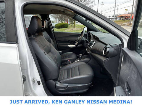 2019 Nissan Kicks SR