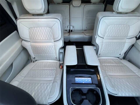 2023 Lincoln Navigator L Black Label