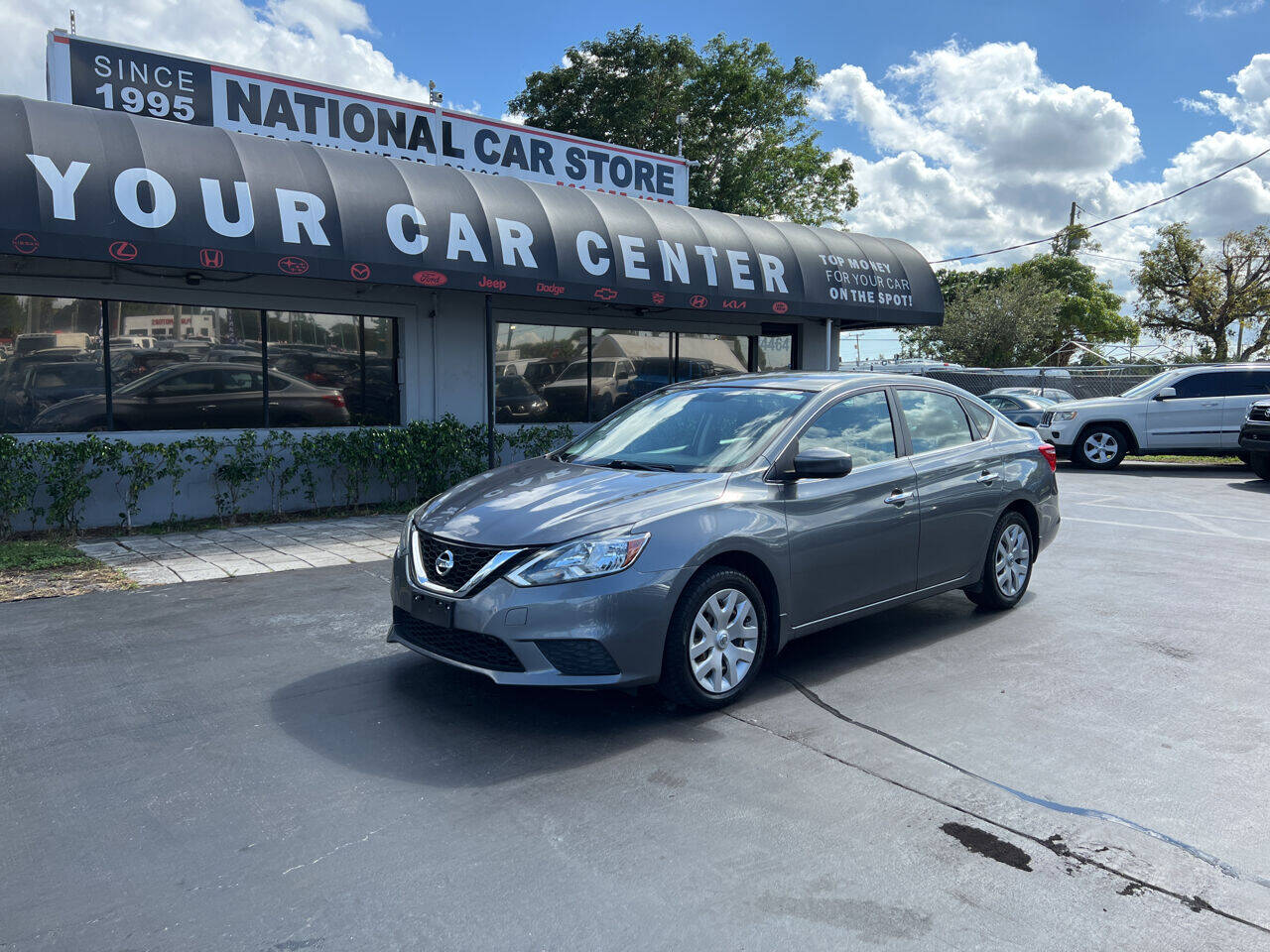 2016 Nissan Sentra Sedan - $10,900