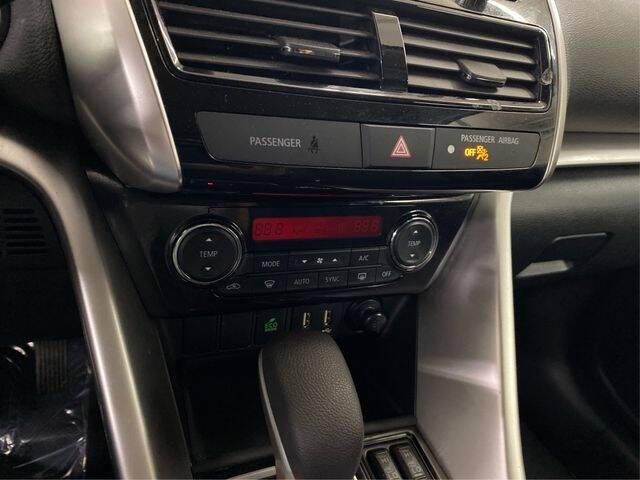 2022 Mitsubishi Eclipse Cross SE
