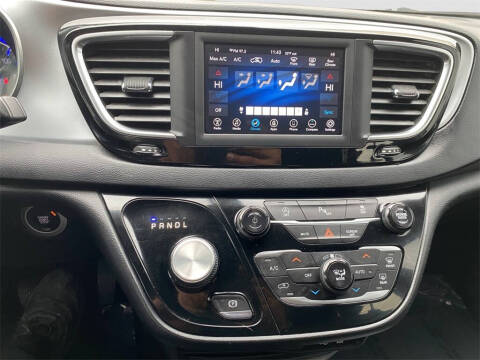 2020 Chrysler Pacifica Touring