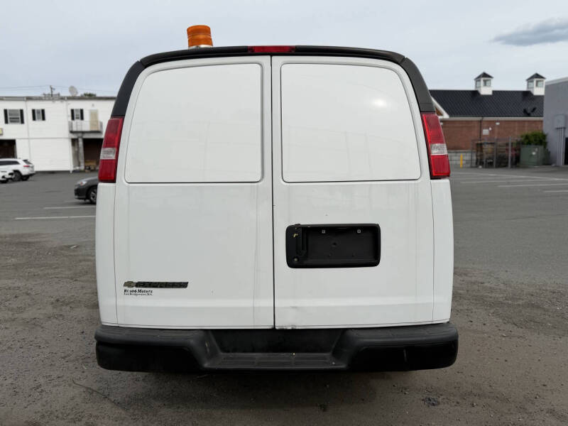 2017 Chevrolet Express 2500