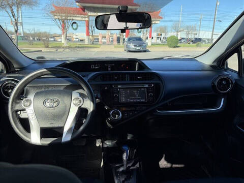 2016 Toyota Prius c One