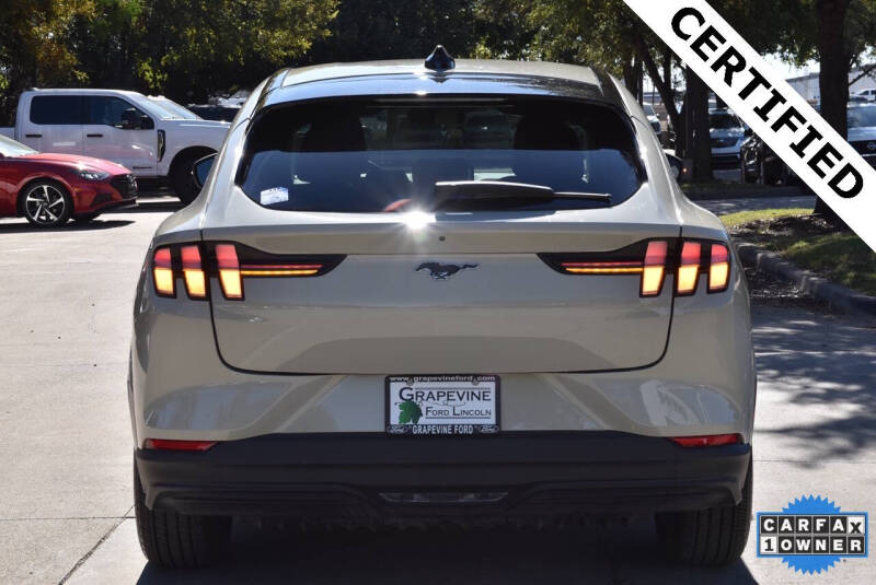 2025 Ford Mustang Mach-E Premium