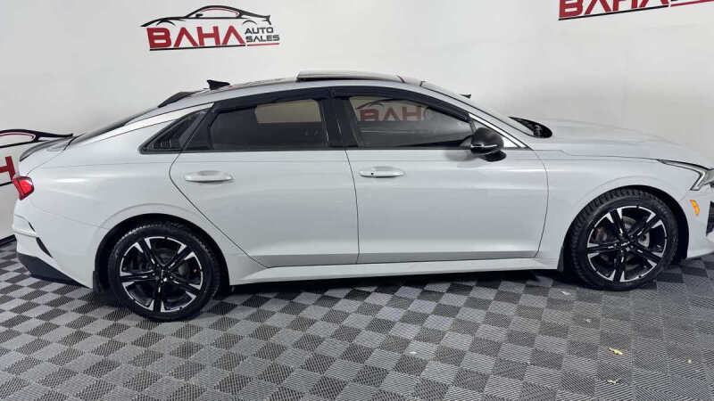 2022 Kia K5