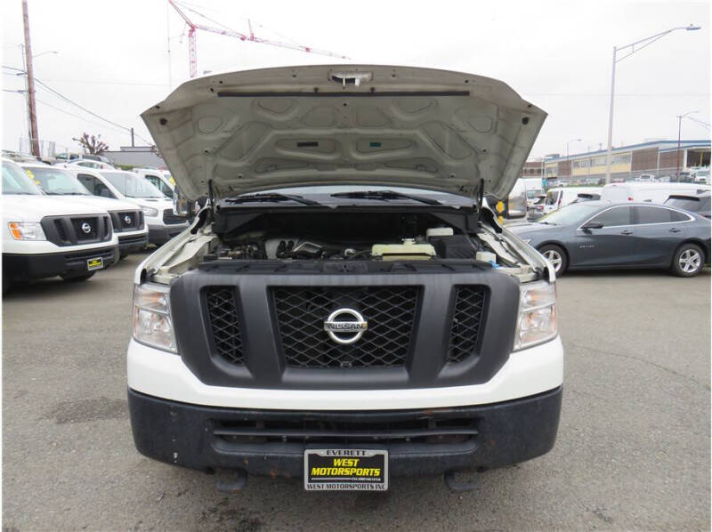 2017 Nissan NV