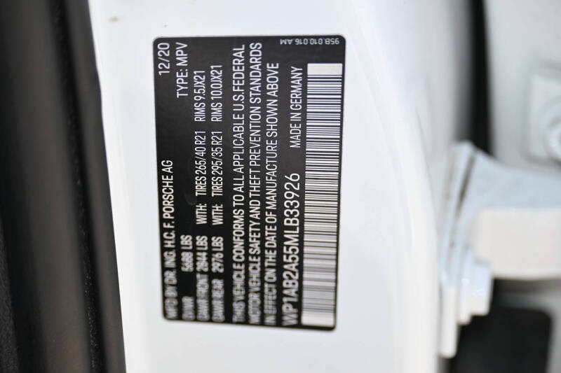 2021 Porsche Macan S