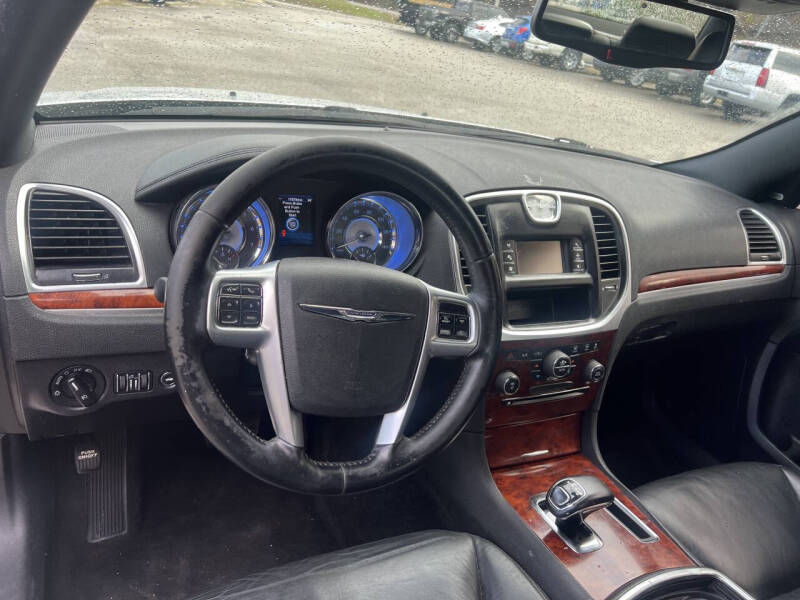 2012 Chrysler 300 Limited