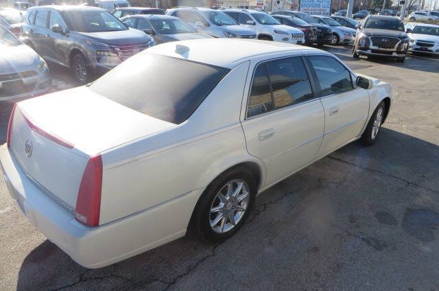 2010 Cadillac DTS Luxury Collection