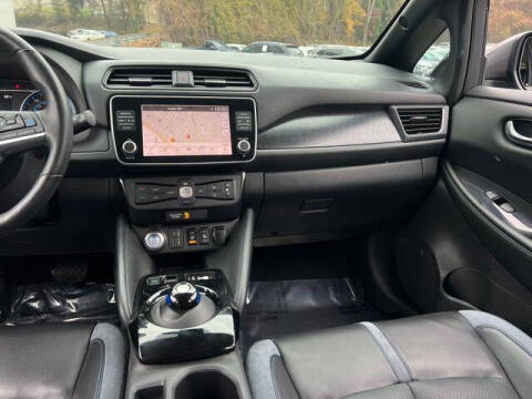 2022 Nissan LEAF SL PLUS