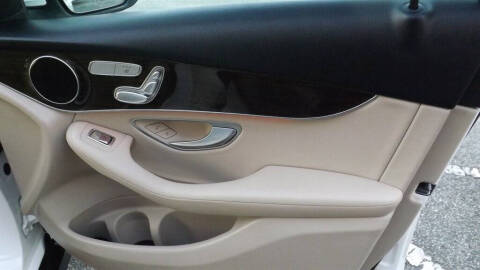 2021 Mercedes-Benz GLC GLC 300