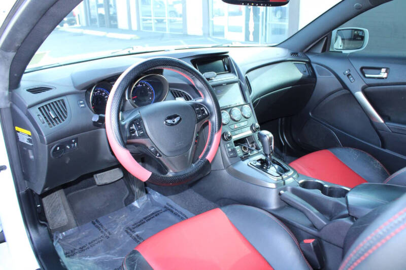 2016 Hyundai Genesis Coupe