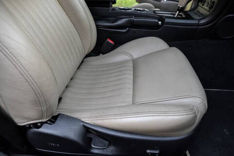 2005 Ford Thunderbird Deluxe