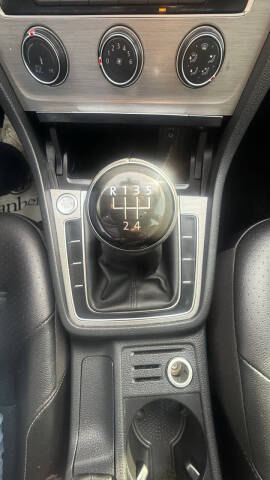 2017 Volkswagen Golf TSI Wolfsburg Edition