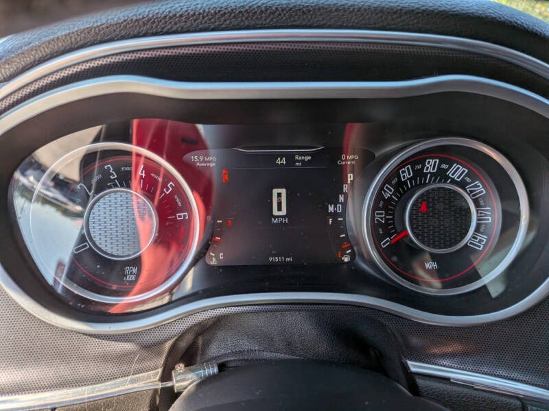 2015 Dodge Challenger SXT Plus