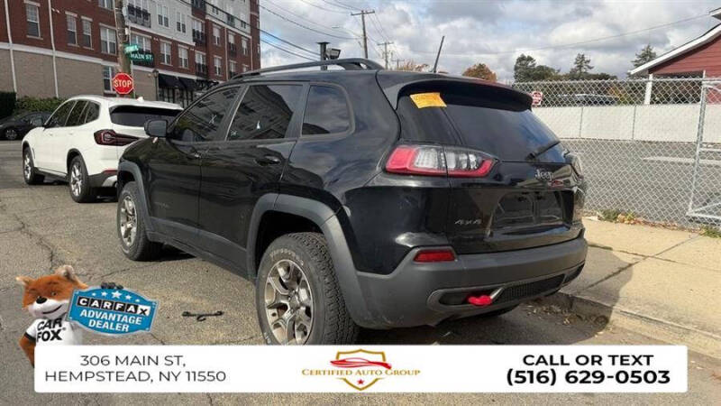 2022 Jeep Cherokee Trailhawk