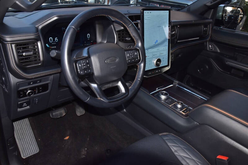 2023 Ford Expedition MAX Platinum