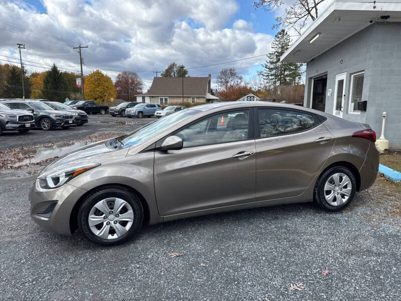 2016 Hyundai Elantra SE