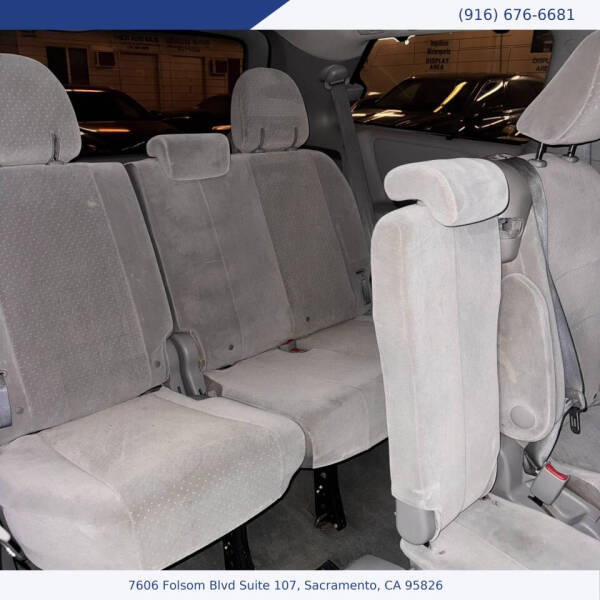 2017 Toyota Sienna LE 8-Passenger