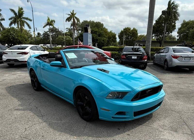 2014 Ford Mustang V6