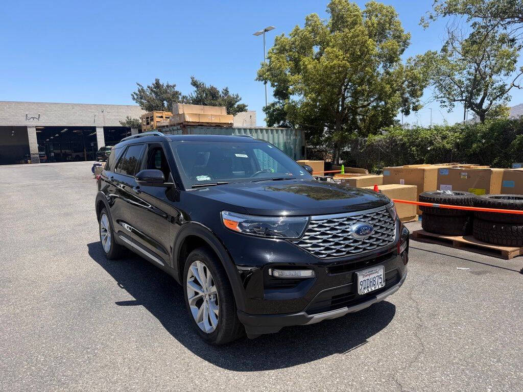 Black 2022 Ford Explorer Hybrid Platinum AWD Platinum 4dr SUV 2