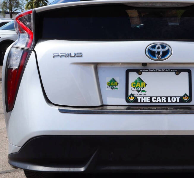 2016 Toyota Prius Three Touring