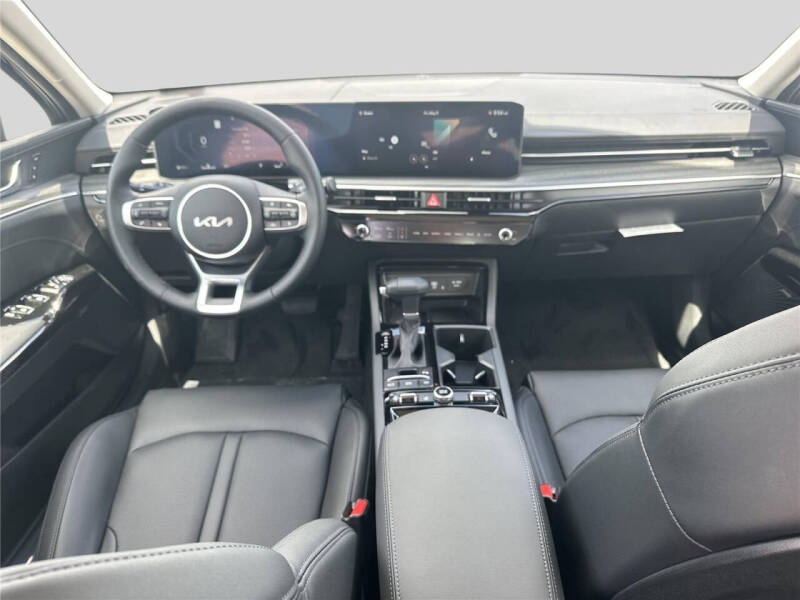 2025 Kia K5 EX