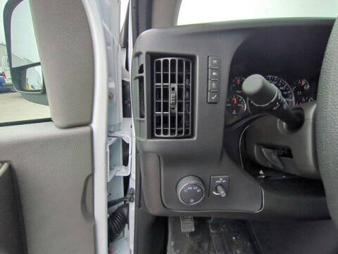 2025 Chevrolet Express 2500