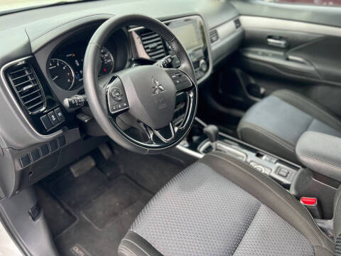 2017 Mitsubishi Outlander SEL
