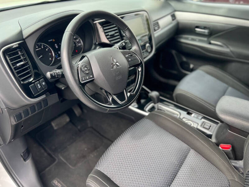 2017 Mitsubishi Outlander SEL