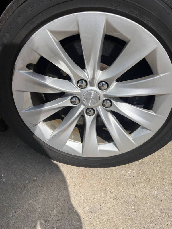 2017 Tesla Model S 75D