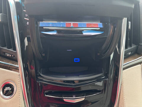 2019 Cadillac Escalade Luxury
