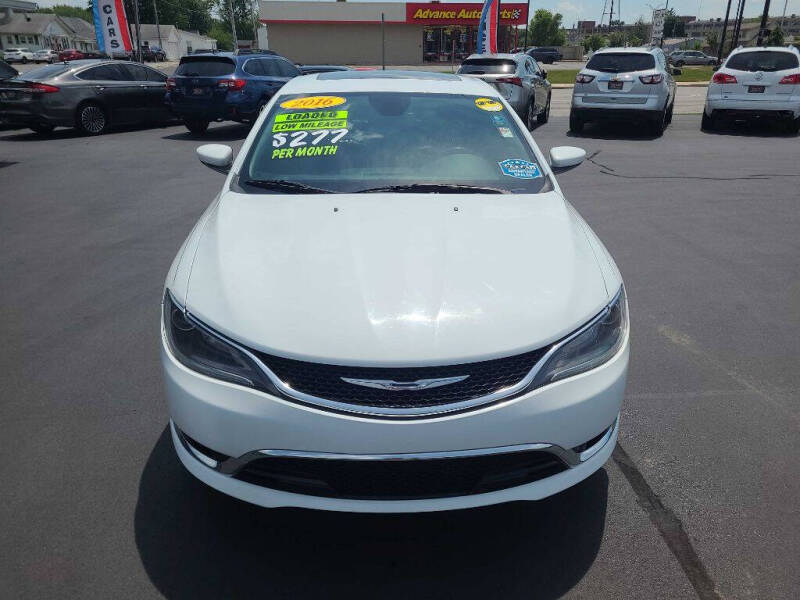 2016 Chrysler 200 C