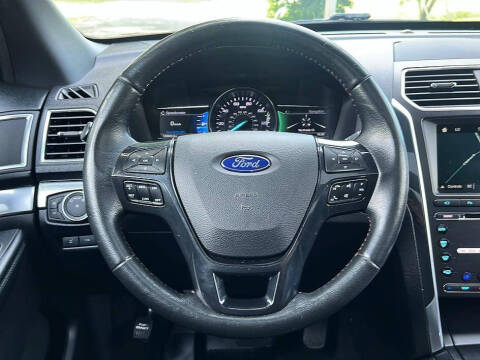 2017 Ford Explorer Sport