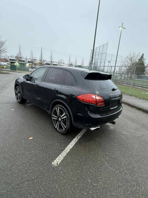 2011 Porsche Cayenne S