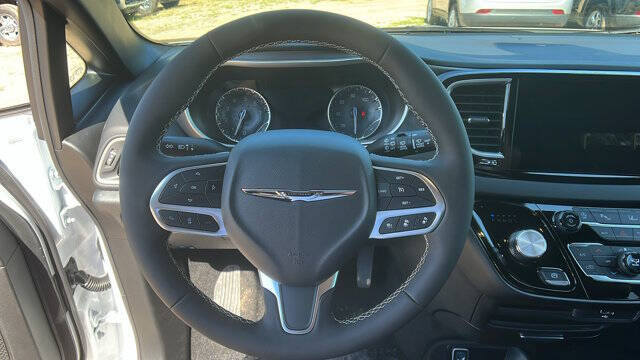 2026 Chrysler Voyager LX