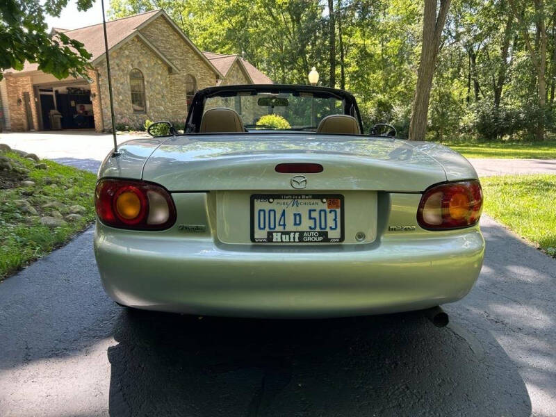 2000 Mazda MX-5 Miata
